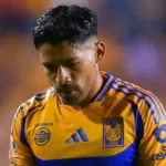 La polémica desatada entre dos leyendas del fútbol mexicano: la ira justificada de Javier Aquino ante la partida sin explicaciones de Guido Pizarro.