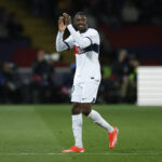 Paris Saint Germain y Barcelona arrasan en los Globe Soccer Awards 25