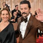 La estrella de la noche: Diego Luna y Marina de Tavira brillan juntos en los Globos de Oro 2026 con una actuación de ensueño.