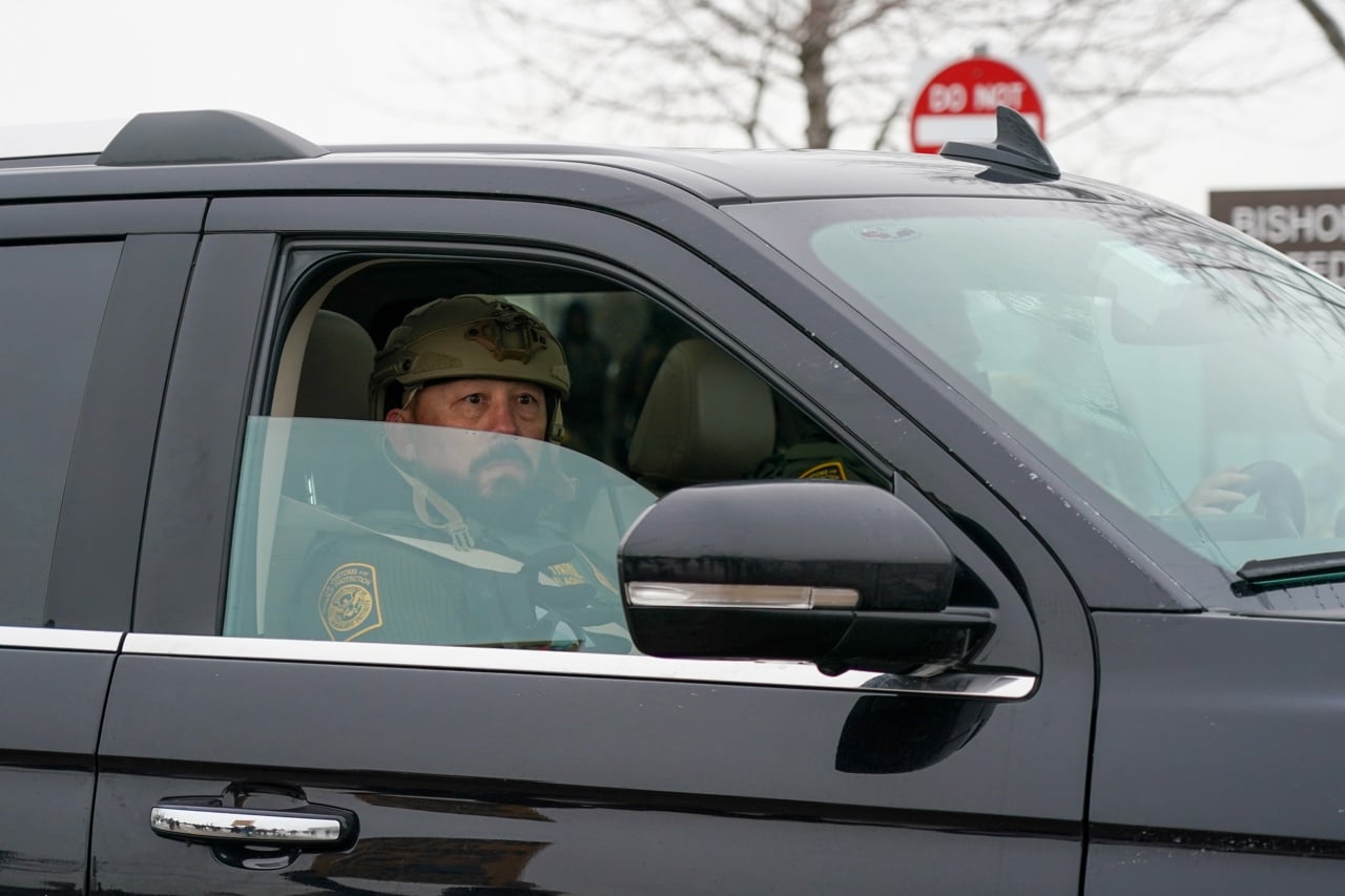 "Venezolanas víctimas de agresiones policiacas: dos mujeres resultan lesionadas al ser atacadas por agentes de inmigración en Portland"
