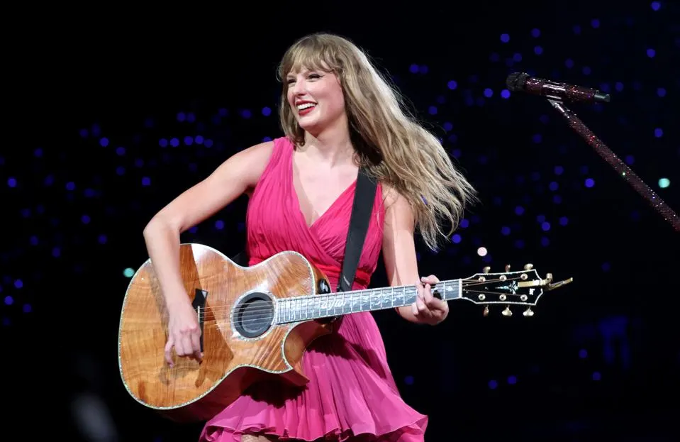 El documental y la película del concierto de Taylor Swift ‘Eras Tour’ se emitirán en Disney+ en diciembre: esto sabemos