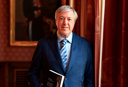 Alejandro Roemmers abre un capítulo inquietante sobre la identidad de los últimos instrumentos musicales firmados por el maestro italiano.