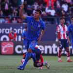 ¡Se afianza en el liderato! Chivas derrota a Atlético San Luis