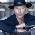 Gaby Alvarez regresa al paraíso: 17 años después, la cantante se reencuentra con la esencia de Punta del Este.